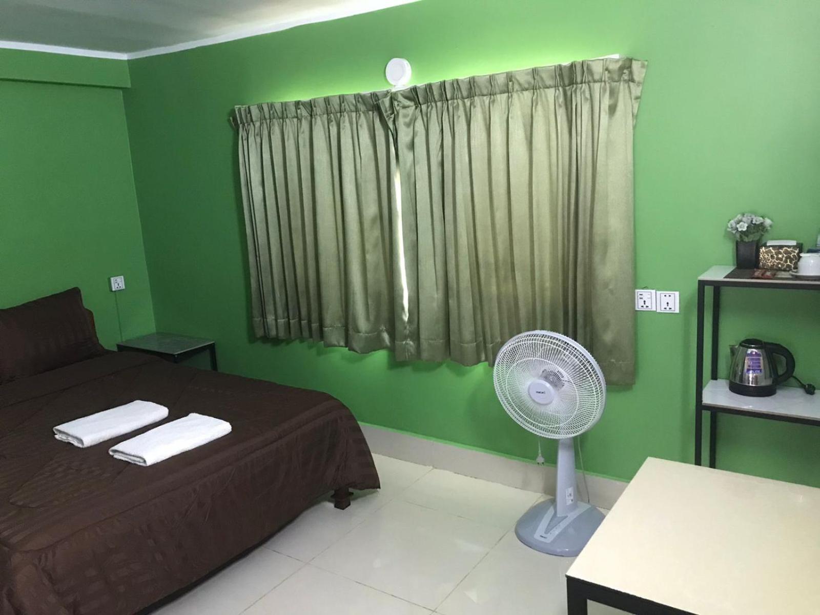 Route 76 Guest House ศรีมโนรม ภายนอก รูปภาพ