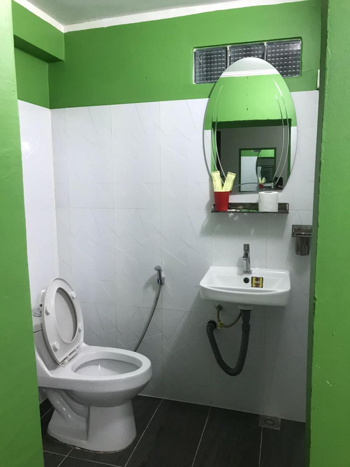 Route 76 Guest House ศรีมโนรม ภายนอก รูปภาพ