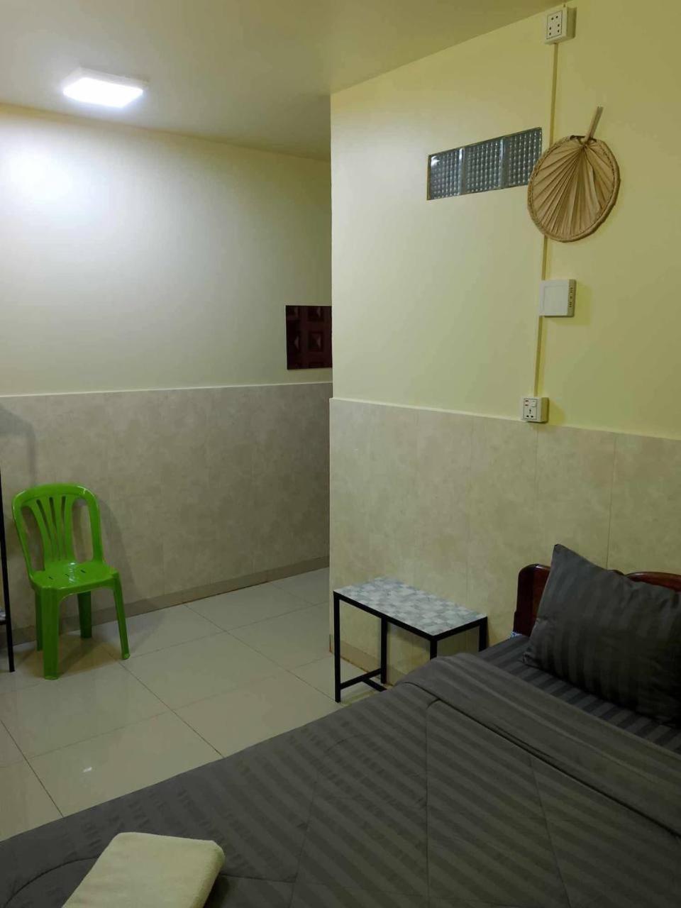 Route 76 Guest House ศรีมโนรม ภายนอก รูปภาพ