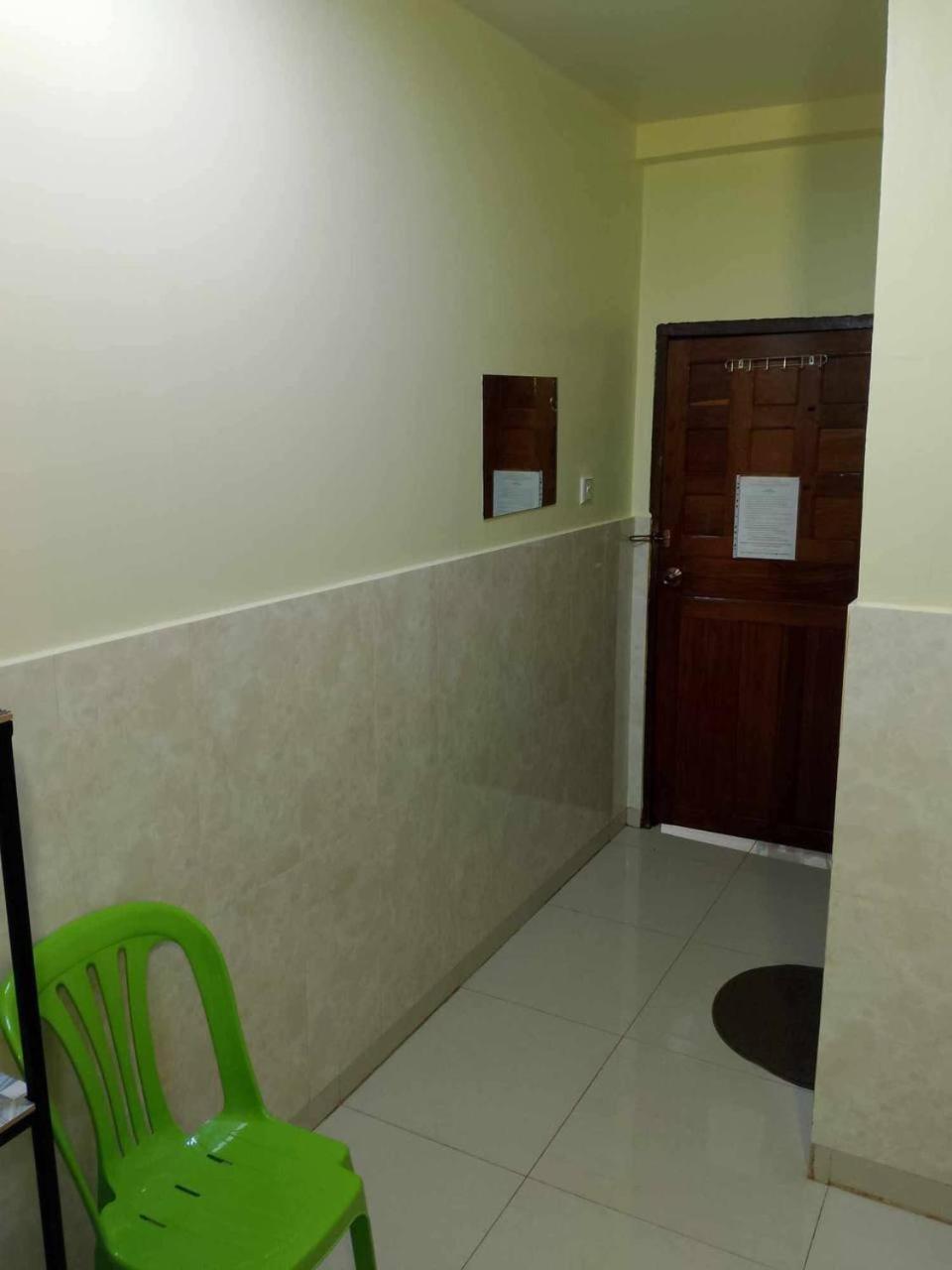 Route 76 Guest House ศรีมโนรม ภายนอก รูปภาพ