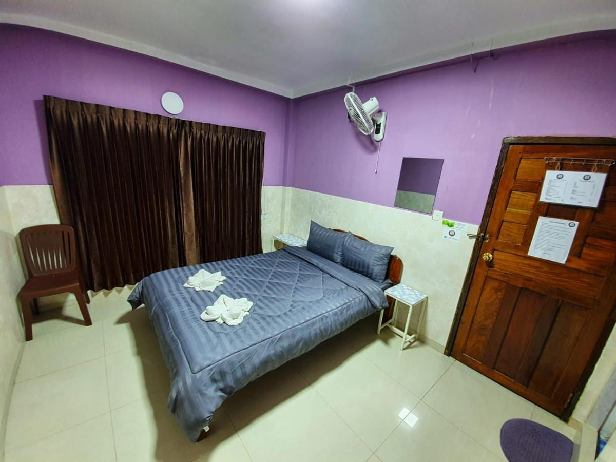 Route 76 Guest House ศรีมโนรม ภายนอก รูปภาพ